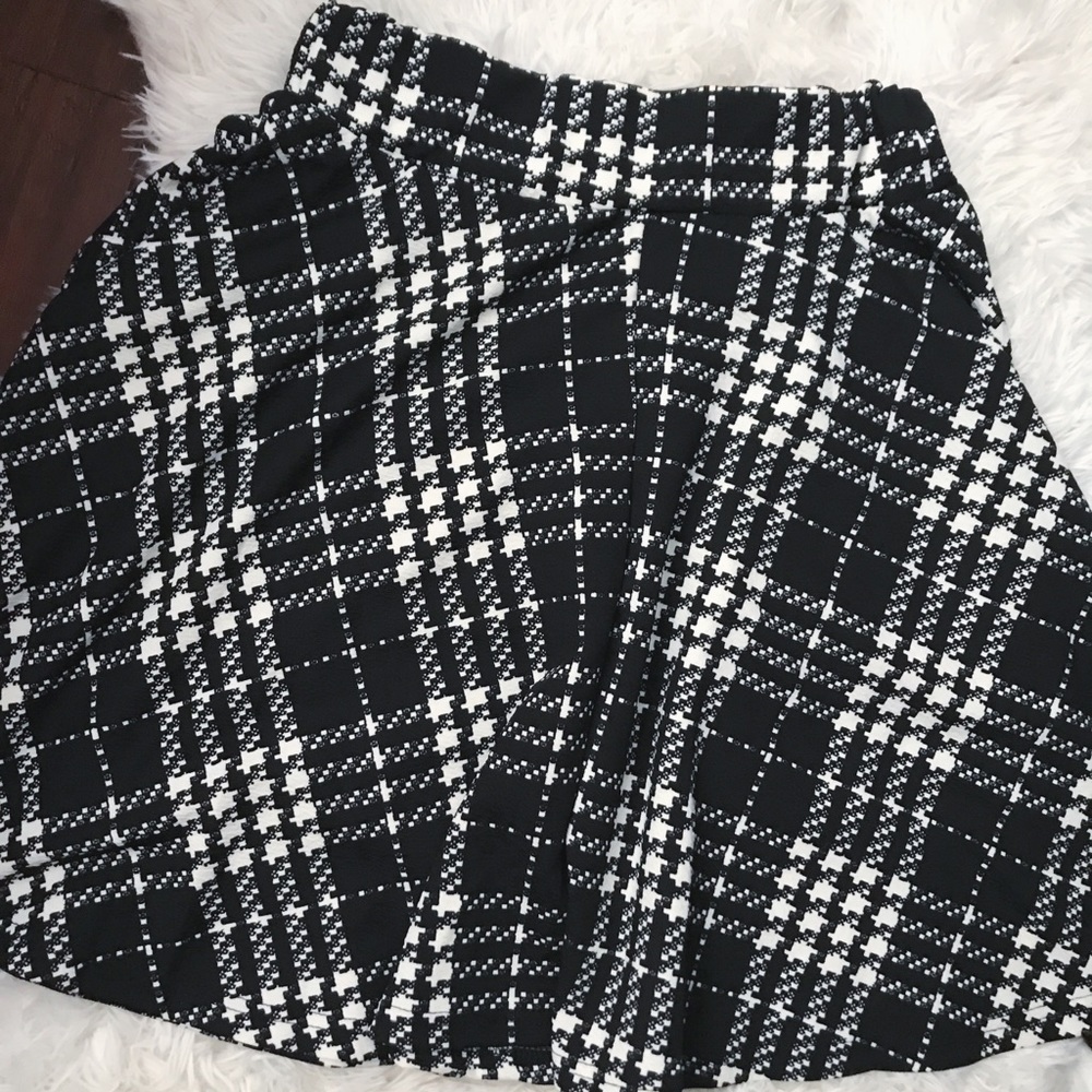 black and white patterned skater skirt
